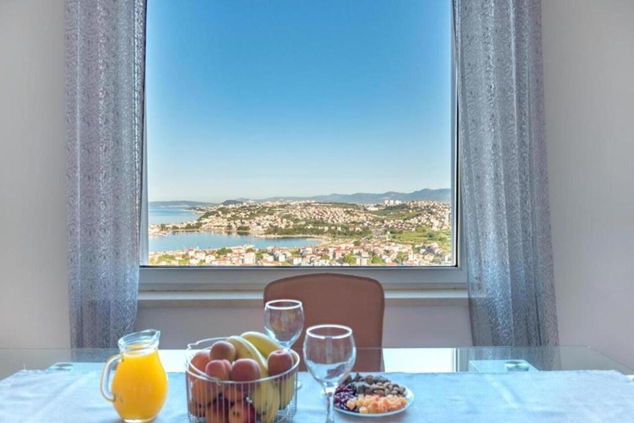 Cartolina Di Mare Apartment โปดสตรานา ภายนอก รูปภาพ