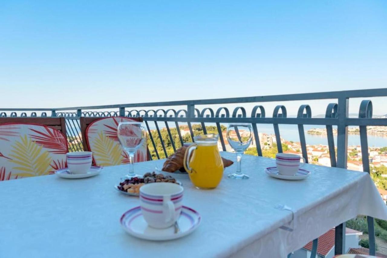 Cartolina Di Mare Apartment โปดสตรานา ภายนอก รูปภาพ