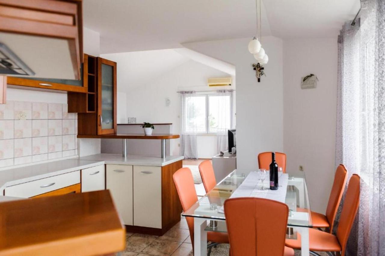 Cartolina Di Mare Apartment โปดสตรานา ภายนอก รูปภาพ