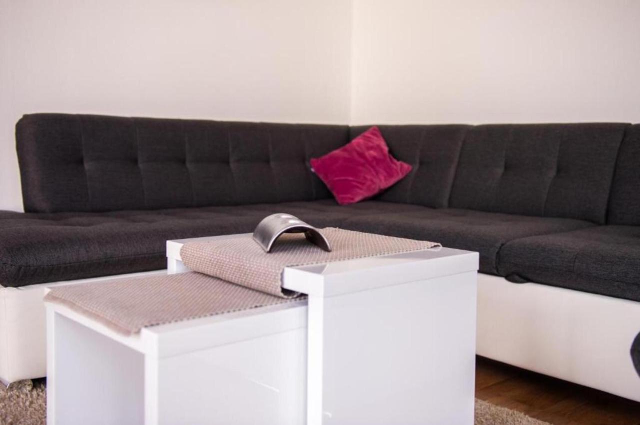 Cartolina Di Mare Apartment โปดสตรานา ภายนอก รูปภาพ