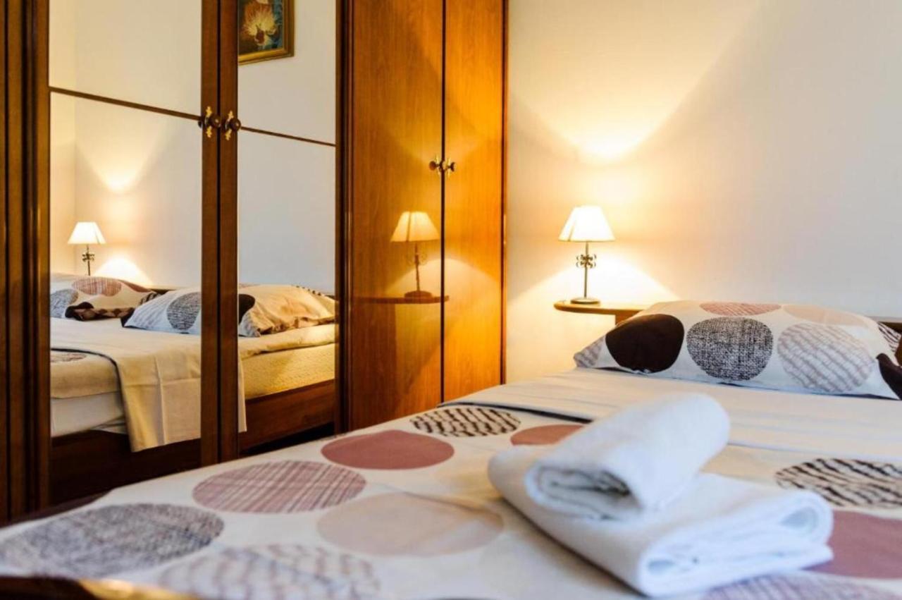 Cartolina Di Mare Apartment โปดสตรานา ภายนอก รูปภาพ